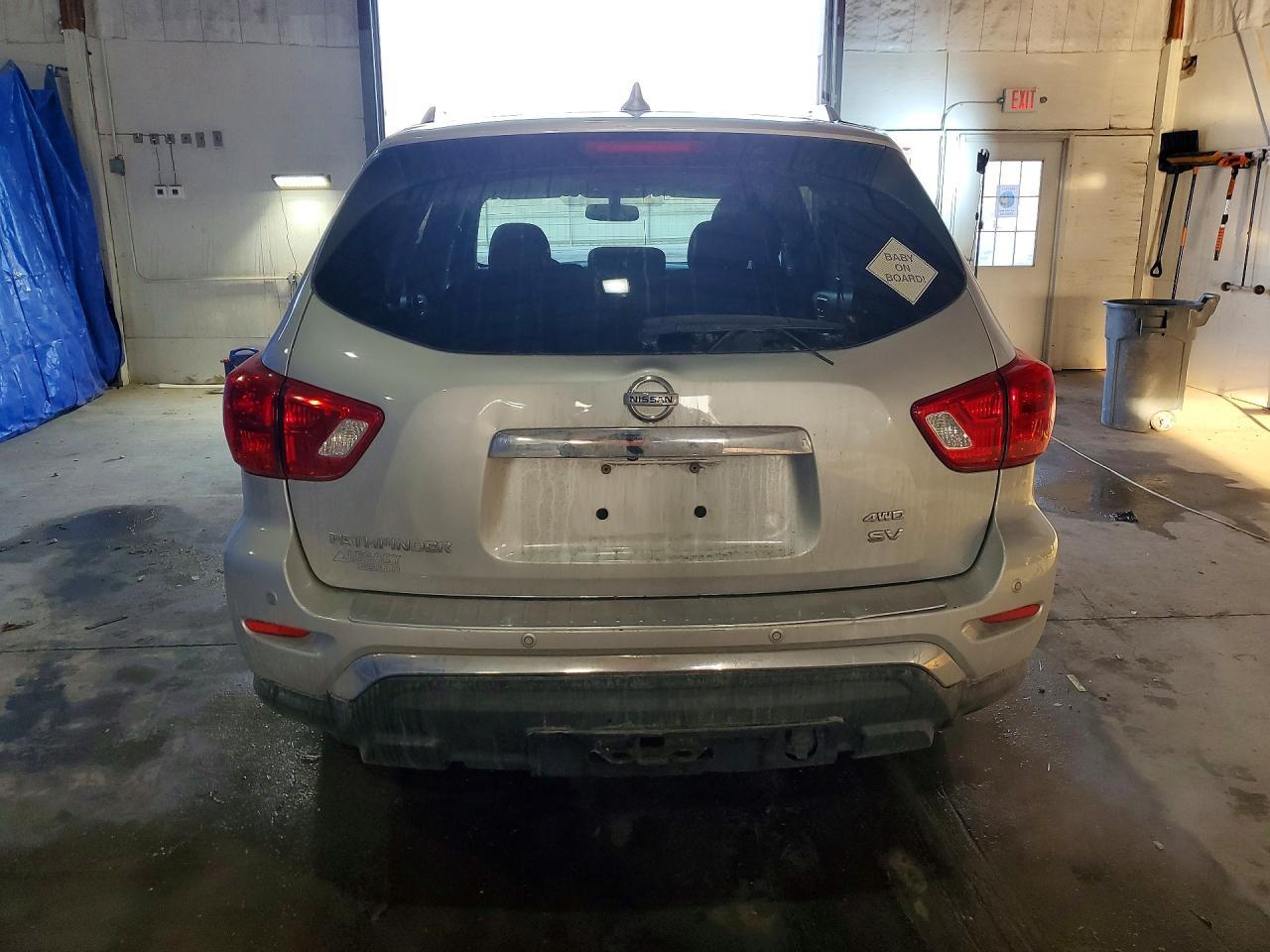 2019 Nissan Pathfinder S - Image 6
