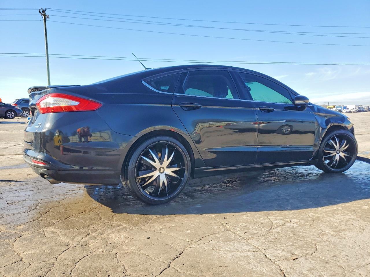 2015 Ford Fusion Se - Фото 3
