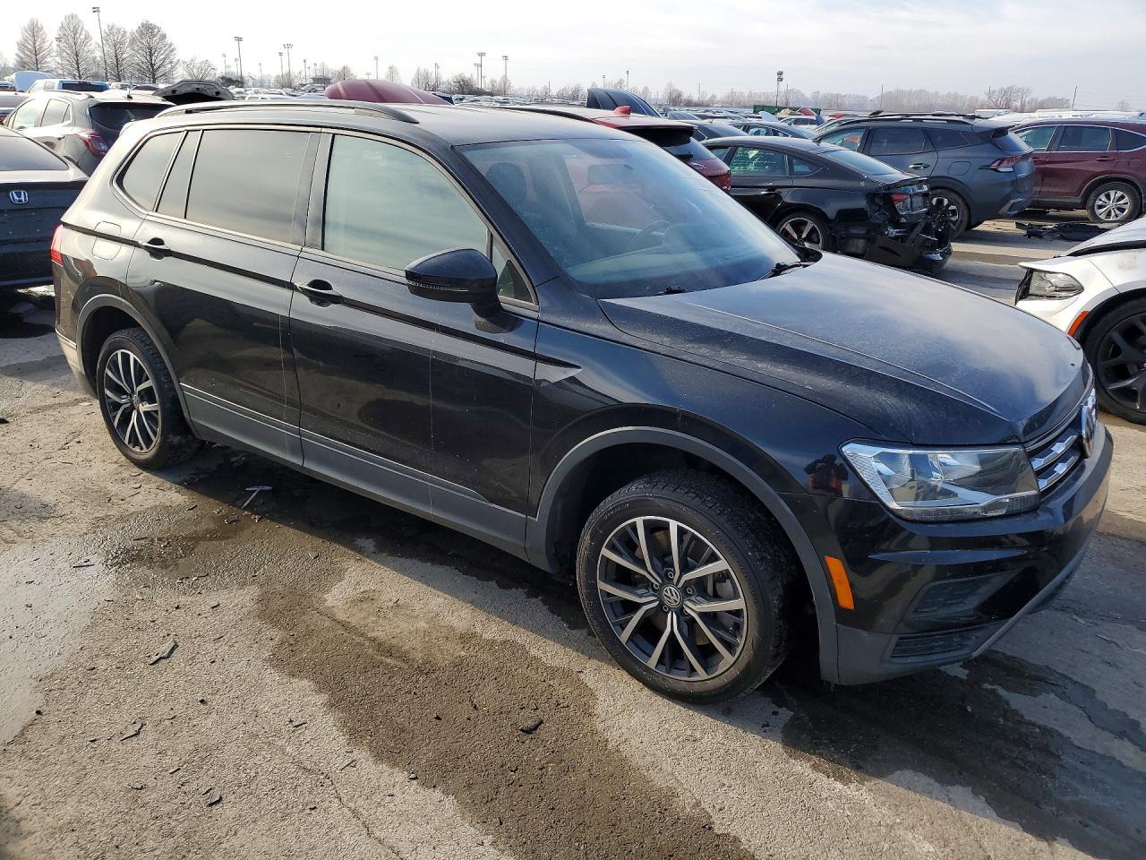2021 Volkswagen Tiguan S - Фото 4