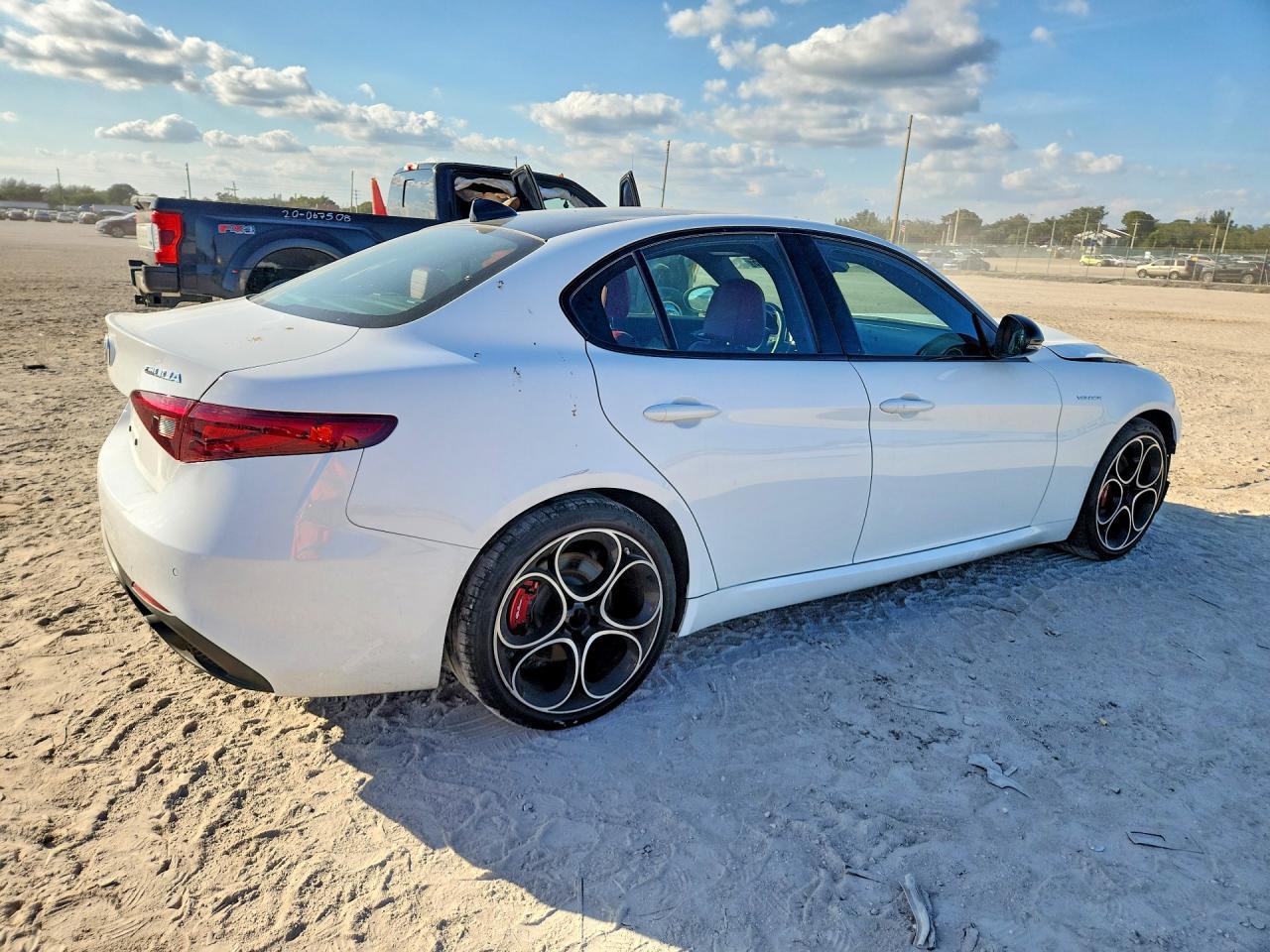 2023 Alfa Romeo Giulia Ti - Image 3