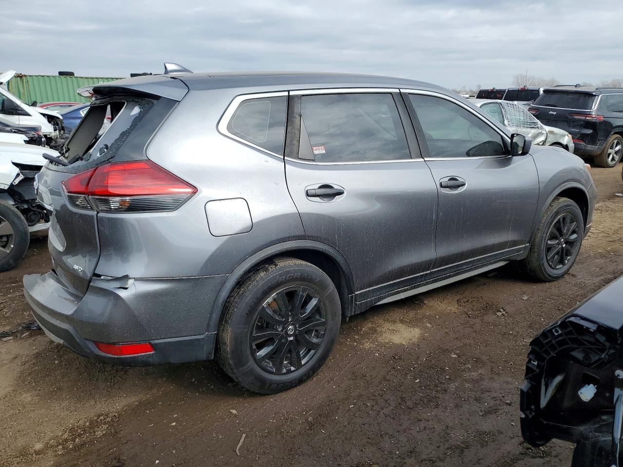 2017 Nissan Rogue S - Фото 3