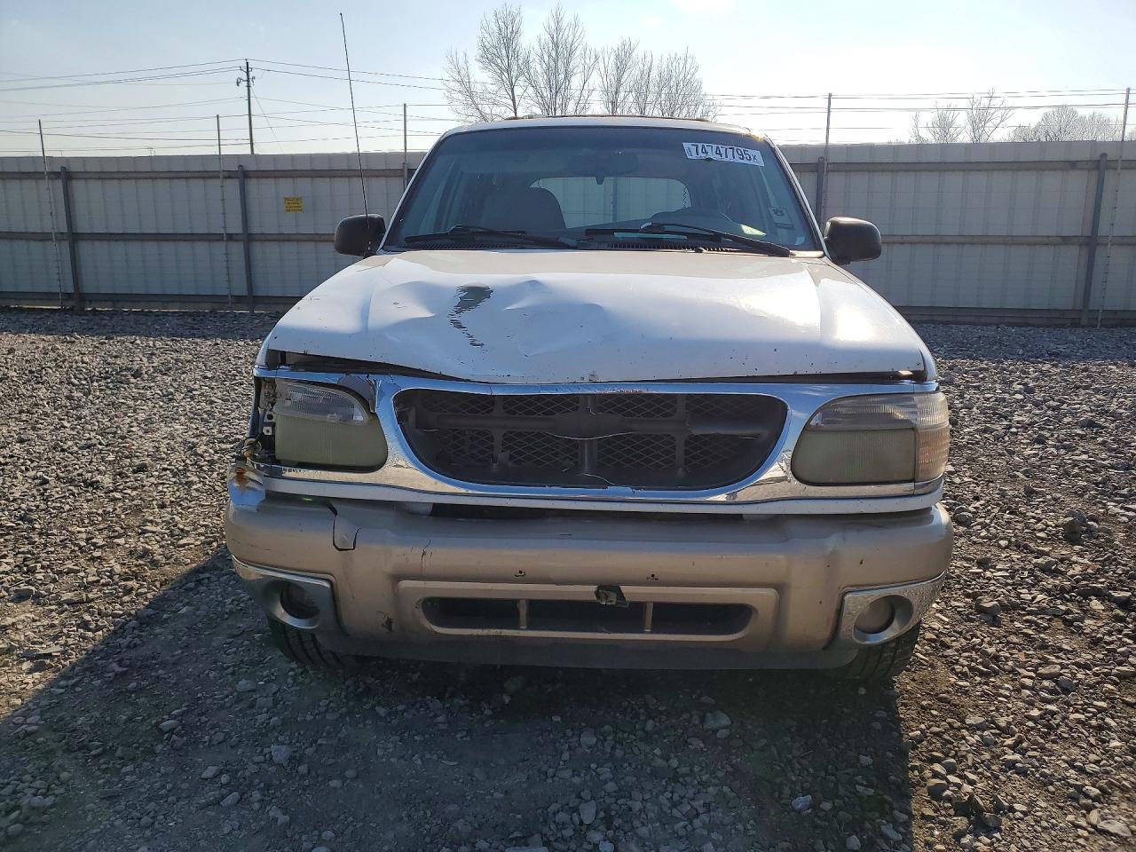 2001 Ford Explorer S - Фото 5