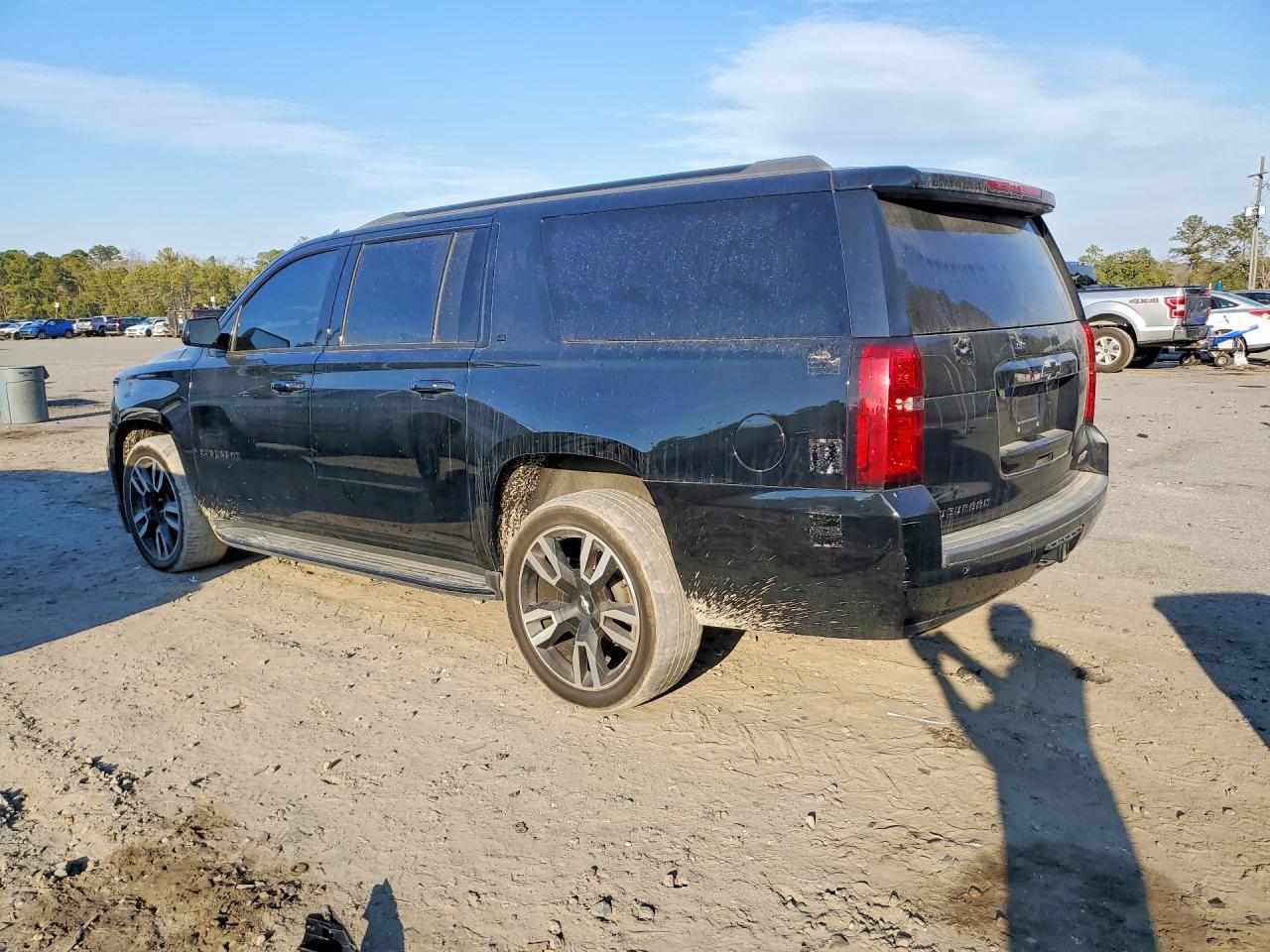 2020 Chevrolet Suburban K1500 Lt - Фото 2