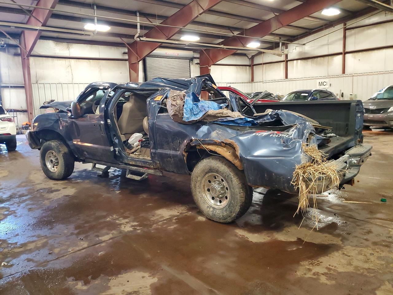 2004 Ford F250 Super Duty - Image 2