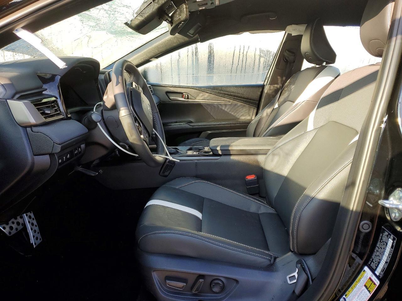 2025 Toyota Camry Se - Фото 7