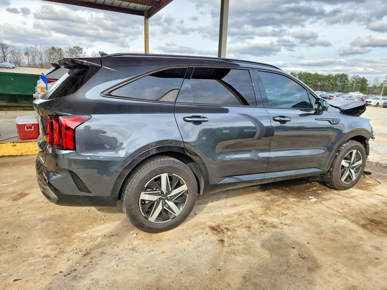 2022 Kia Sorento S - Фото 3