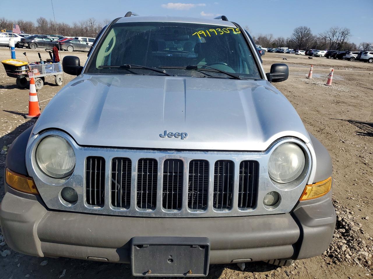 2007 Jeep Liberty Sport - Image 5