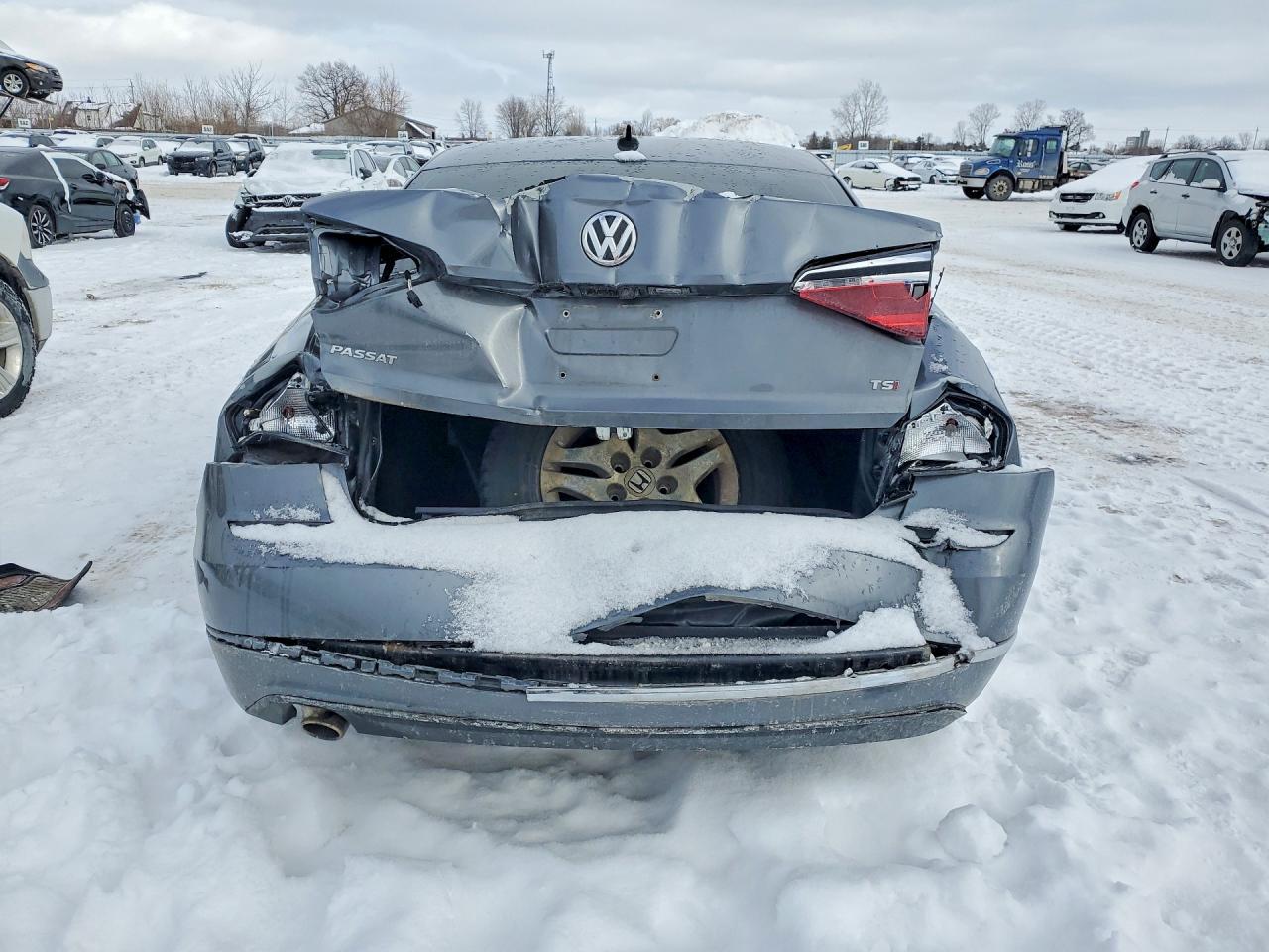 2018 Volkswagen Passat S - Фото 6