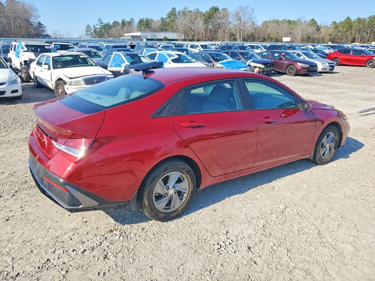 2024 Hyundai Elantra Se - Фото 3