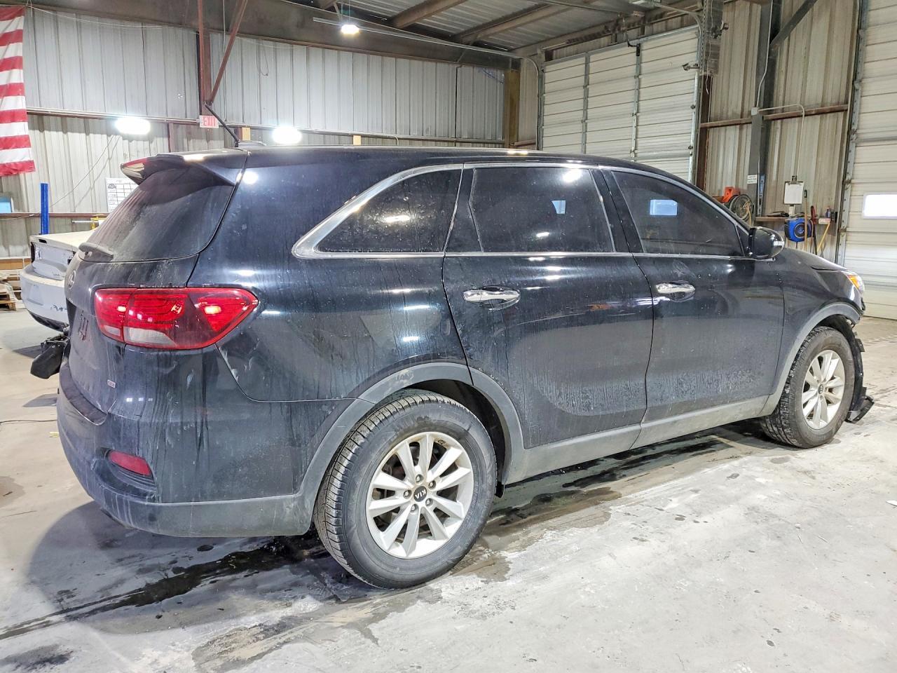 2019 Kia Sorento L - Image 3