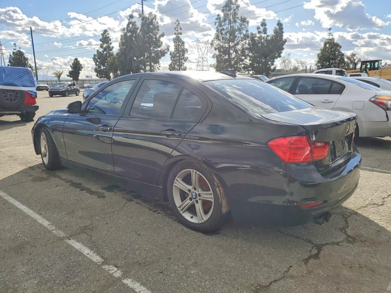 2014 BMW 328 I Sulev - Фото 2