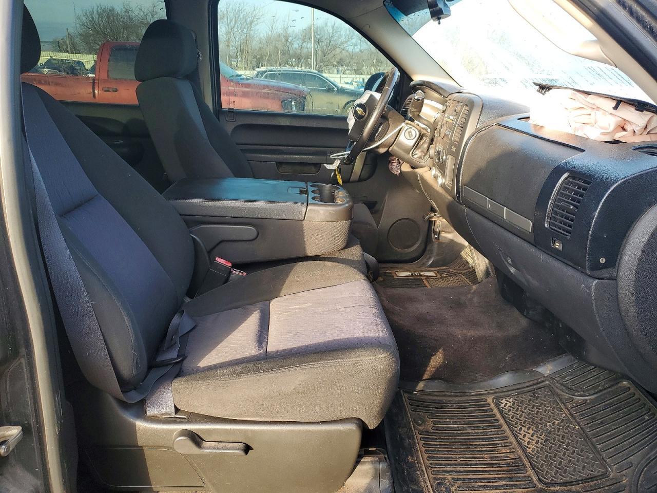 2011 Chevrolet Silverado K1500 Hybrid - Image 7