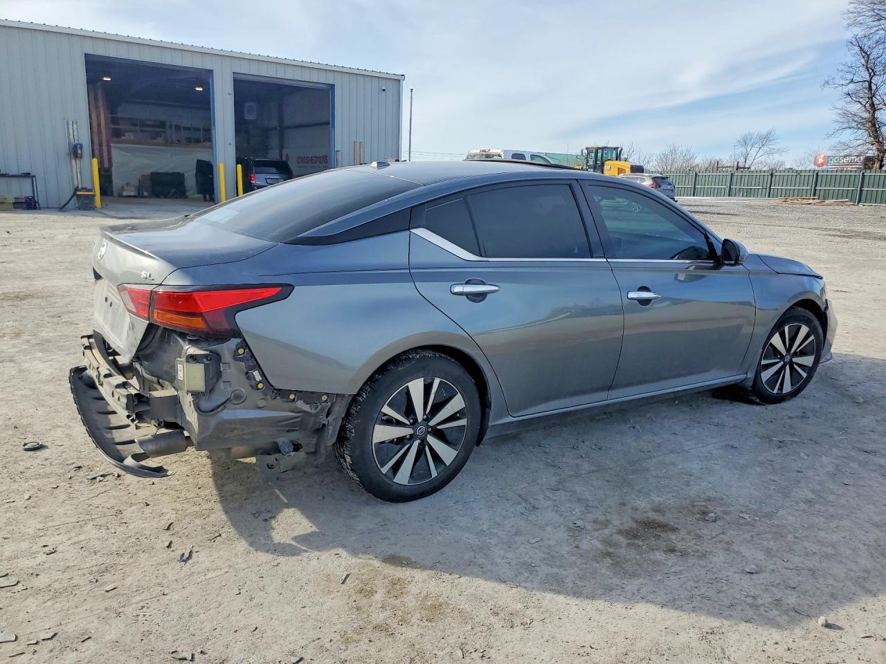 2021 Nissan Altima Sl - Image 3