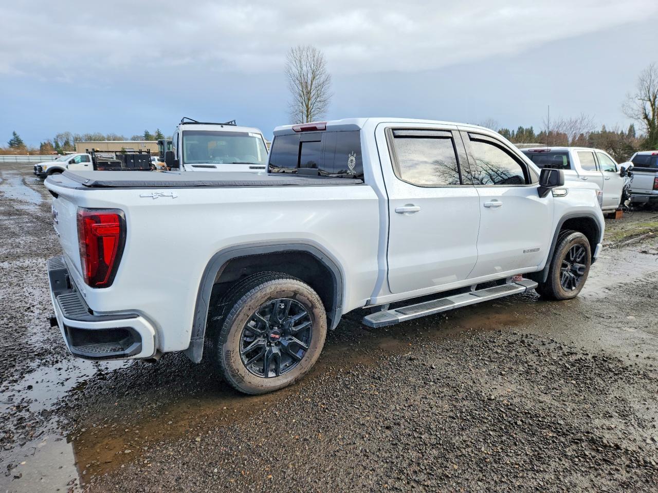 2025 GMC Sierra K1500 Elevation - Image 3