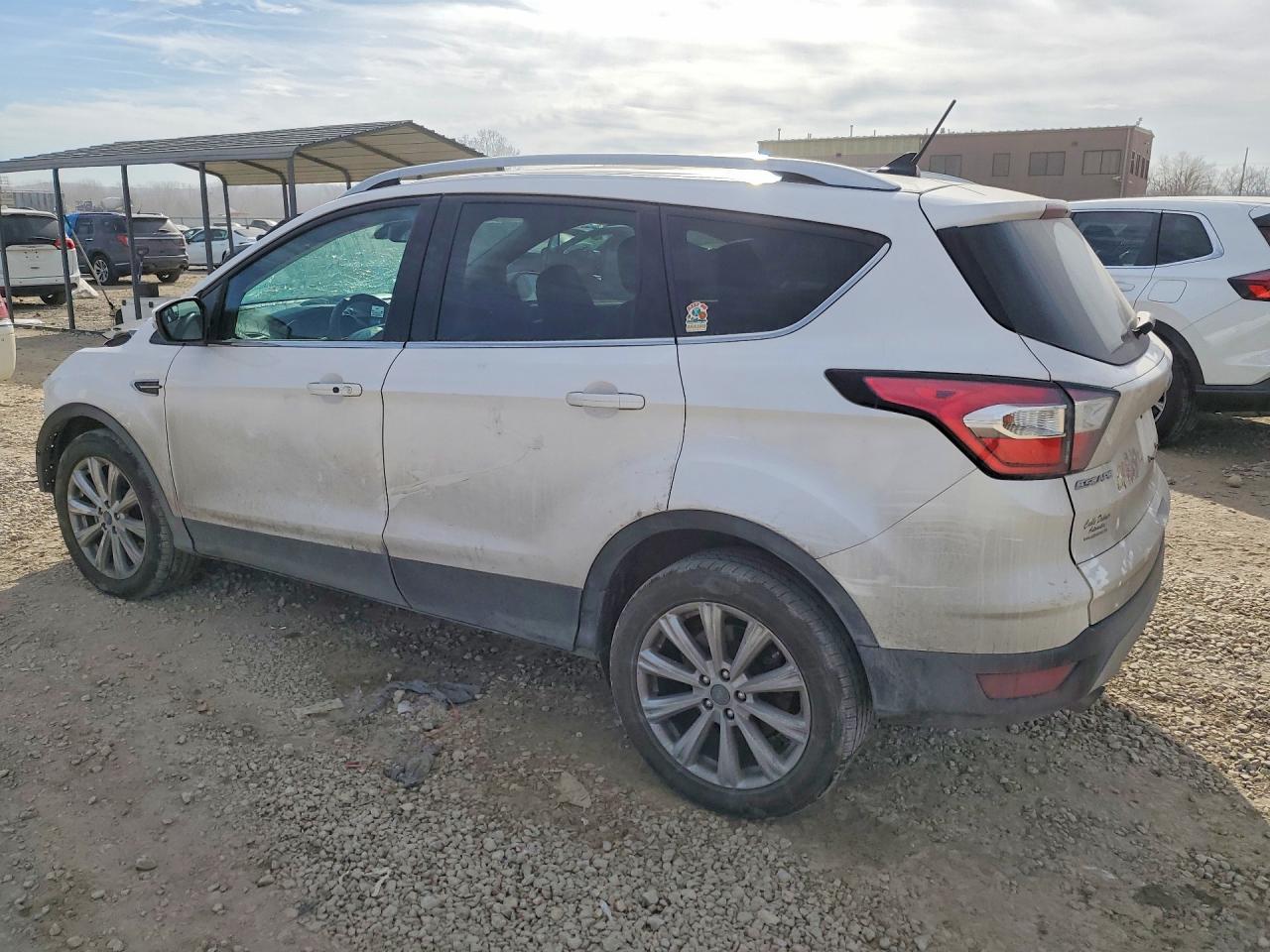 2018 Ford Escape Titanium - Фото 2