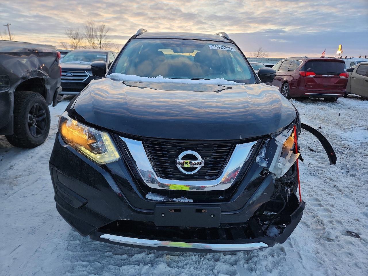 2017 Nissan Rogue S - Фото 5