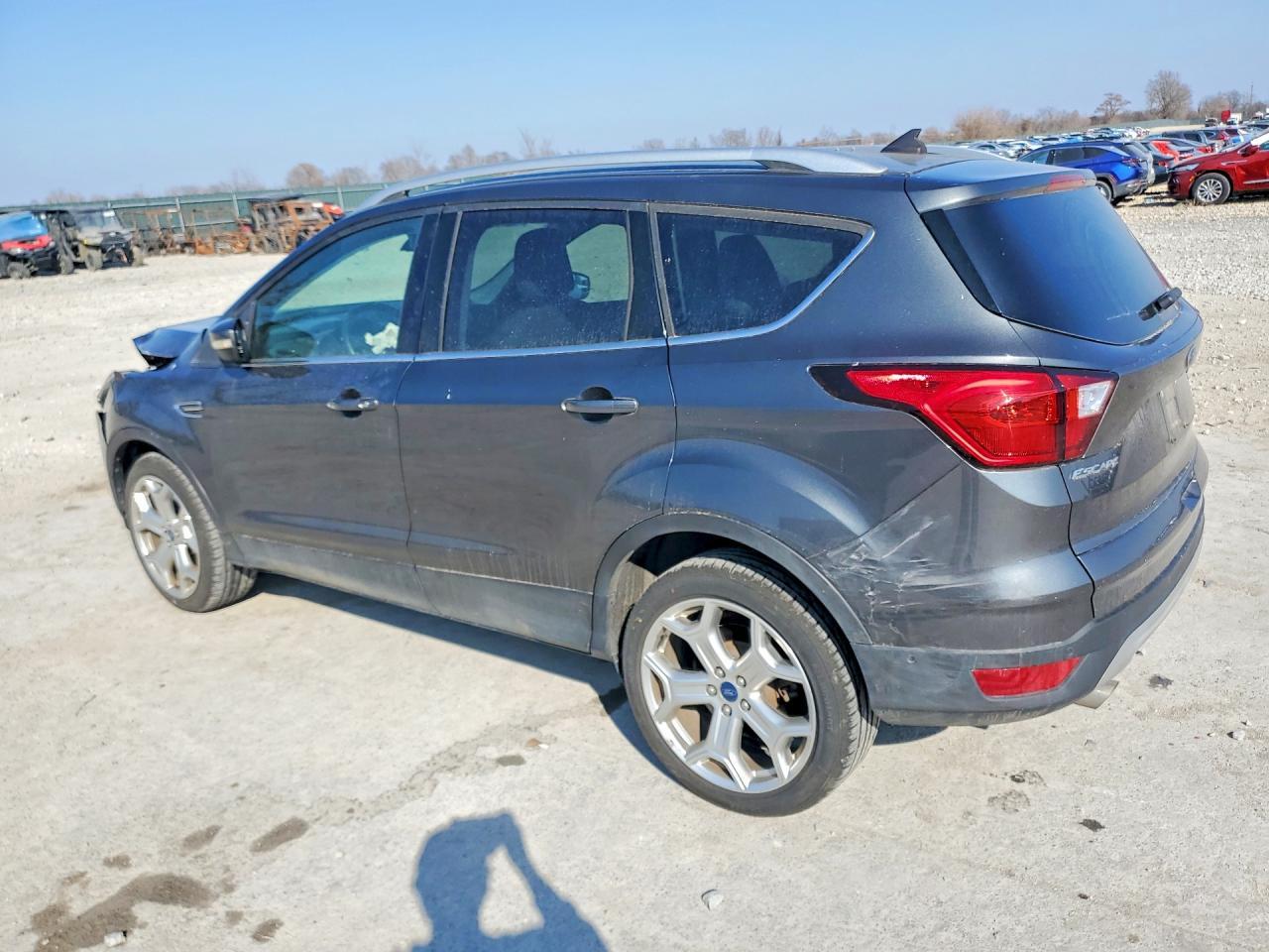 2019 Ford Escape Titanium - Фото 2