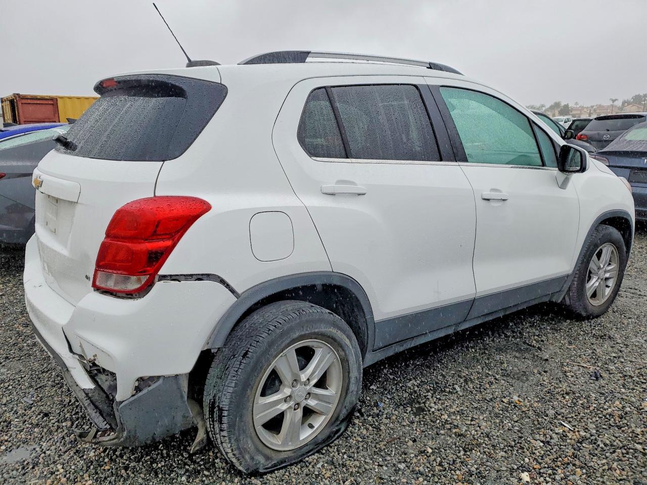 2017 Chevrolet Trax 1Lt - Image 3
