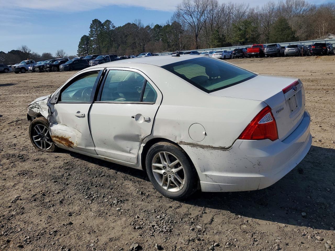 2011 Ford Fusion S - Фото 2