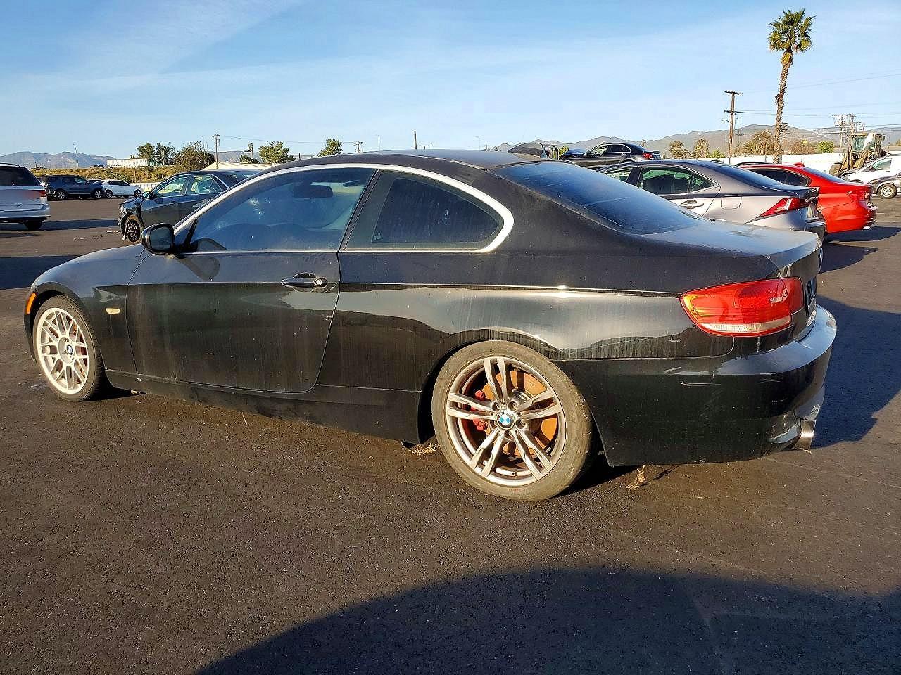 2009 BMW 335 I - Фото 2