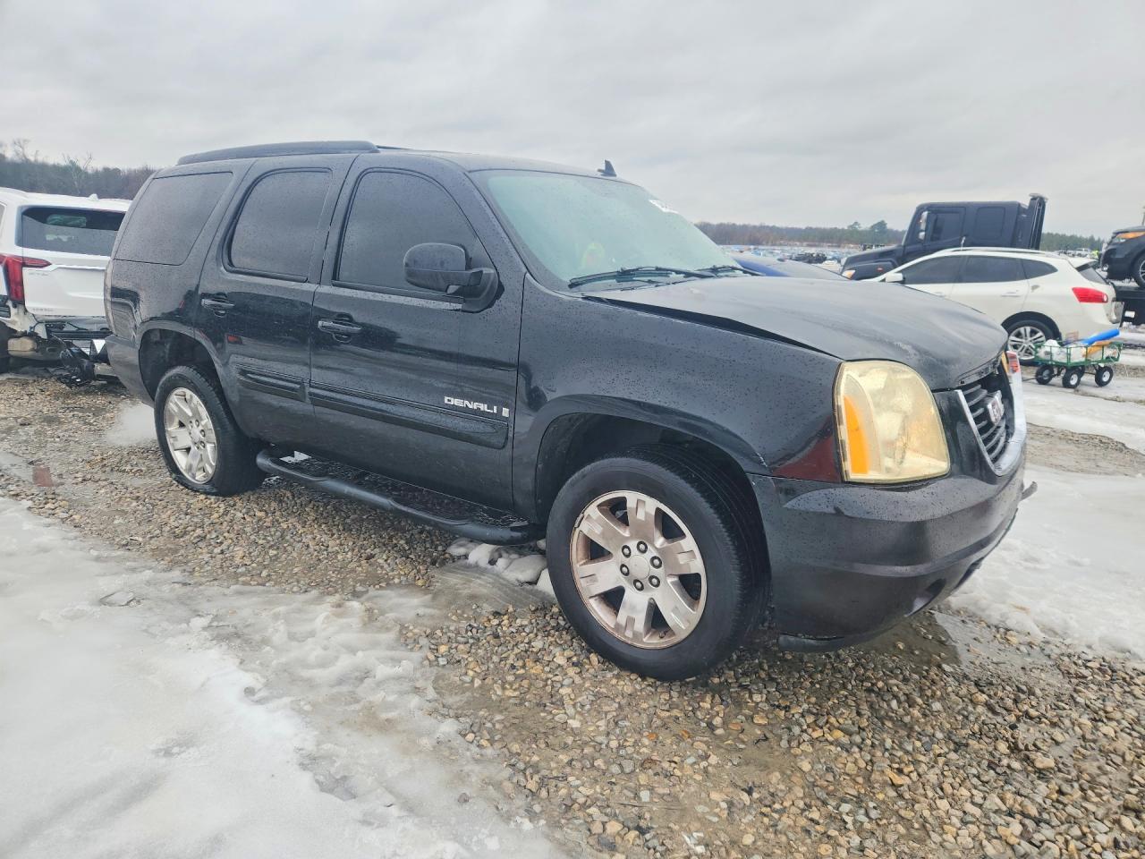 2007 GMC Yukon Denali - Image 4