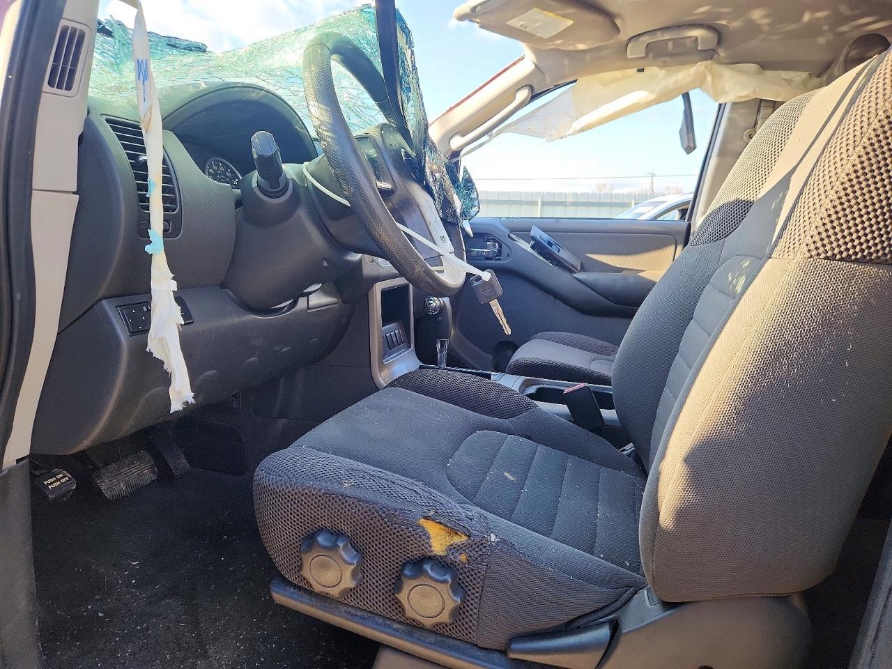 2011 Nissan Pathfinder S - Image 7