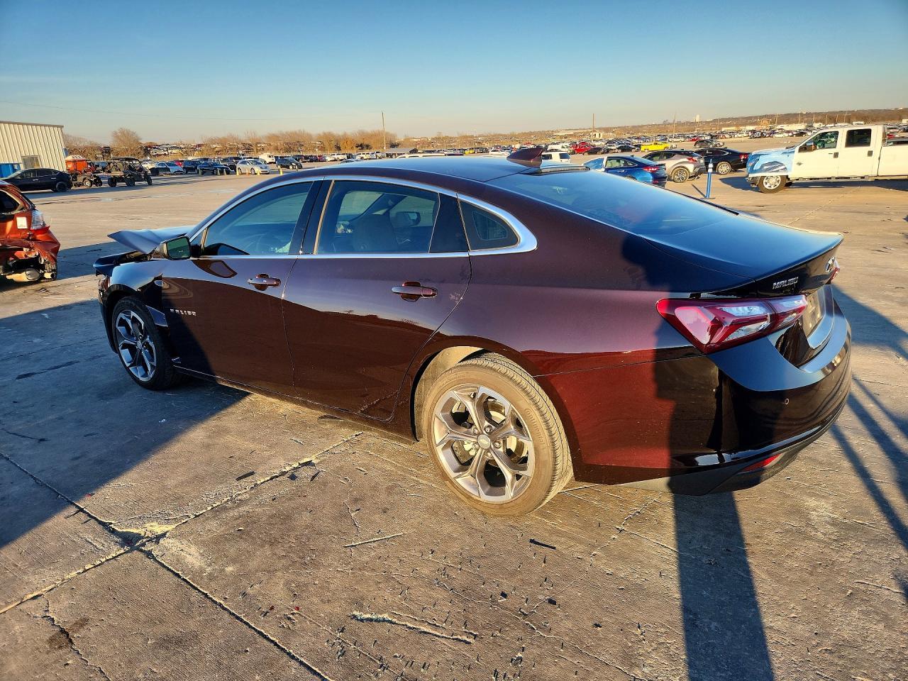 2020 Chevrolet Malibu Lt - Image 2