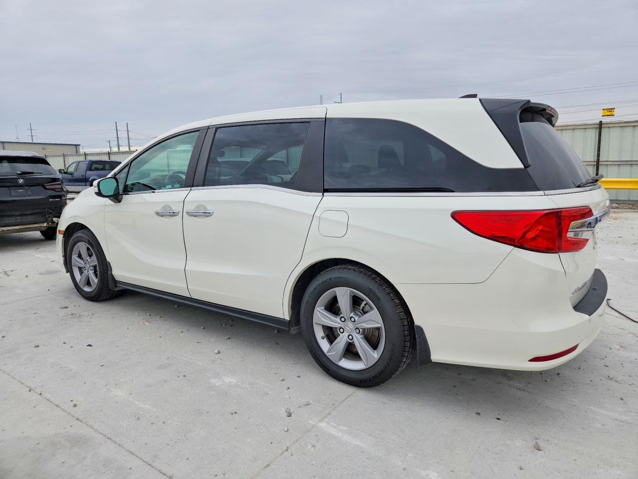 2018 Honda Odyssey Exl - Image 2
