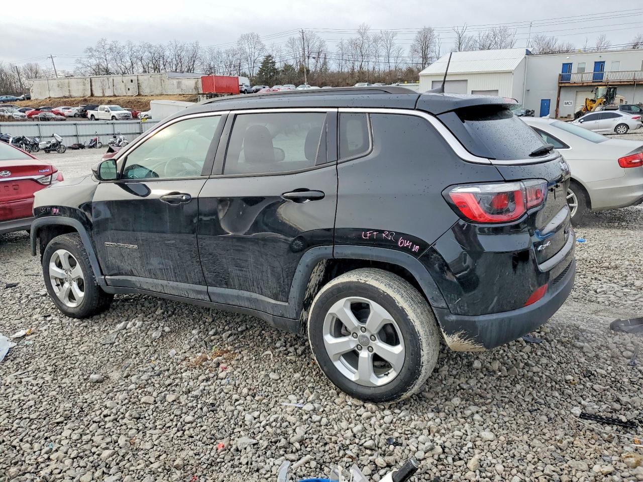 2020 Jeep Compass Latitude - Фото 2