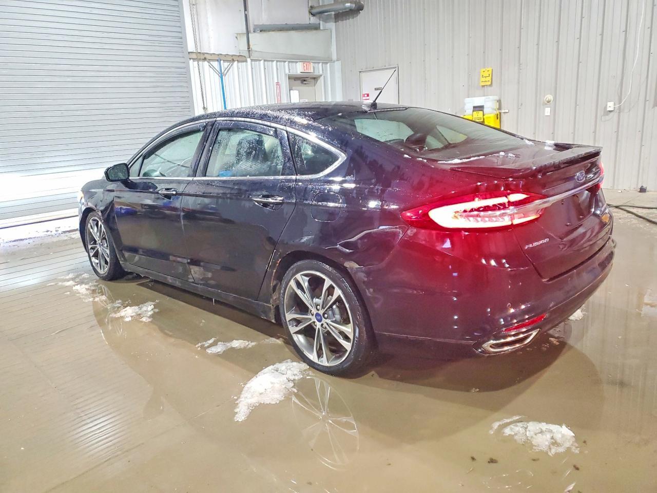 2017 Ford Fusion Titanium - Фото 2