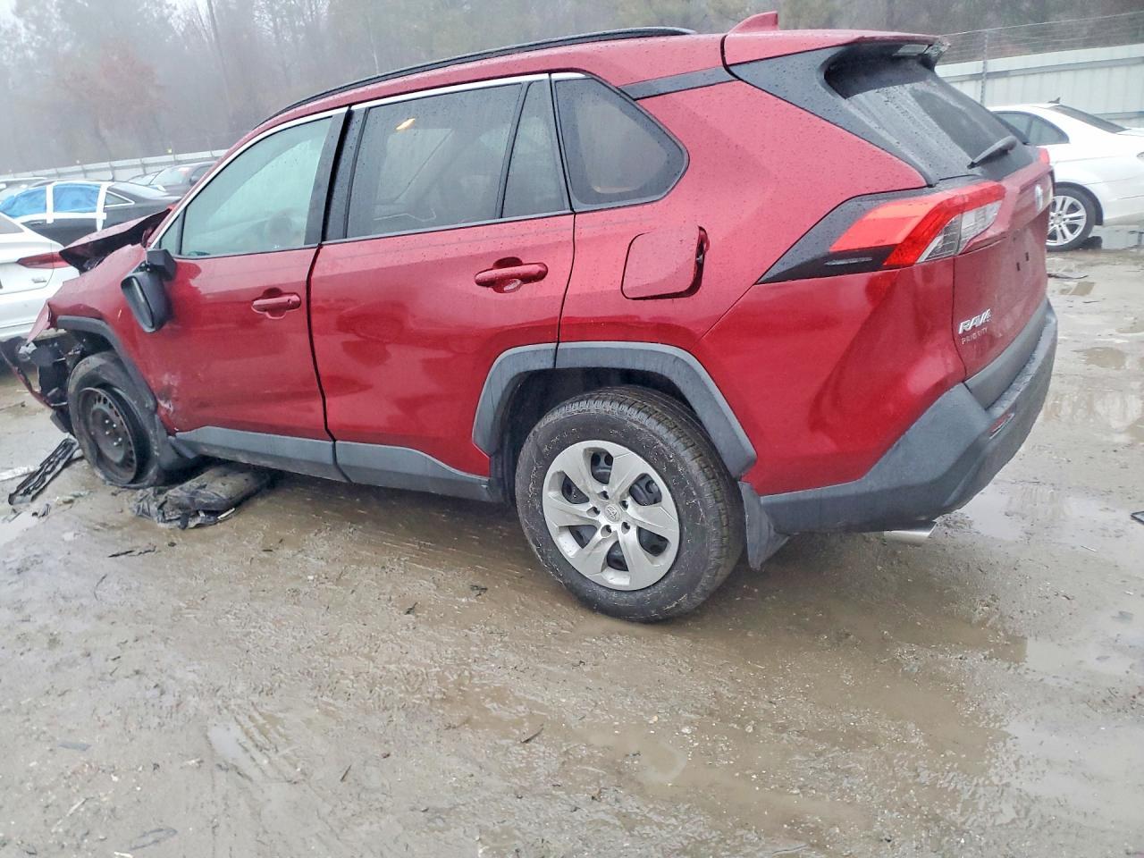 2020 Toyota Rav4 Le - Фото 2