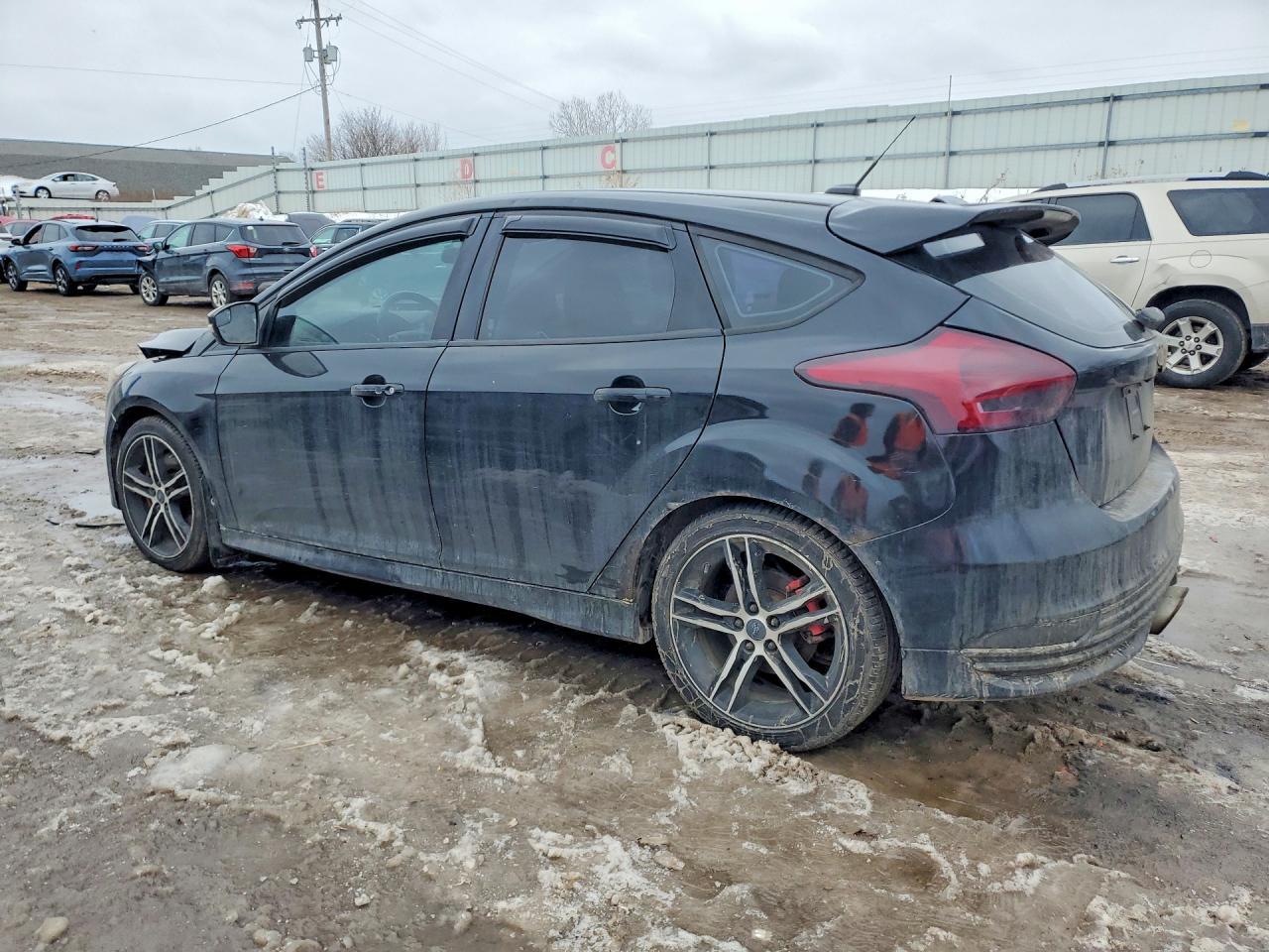 2016 Ford Focus St - Фото 2