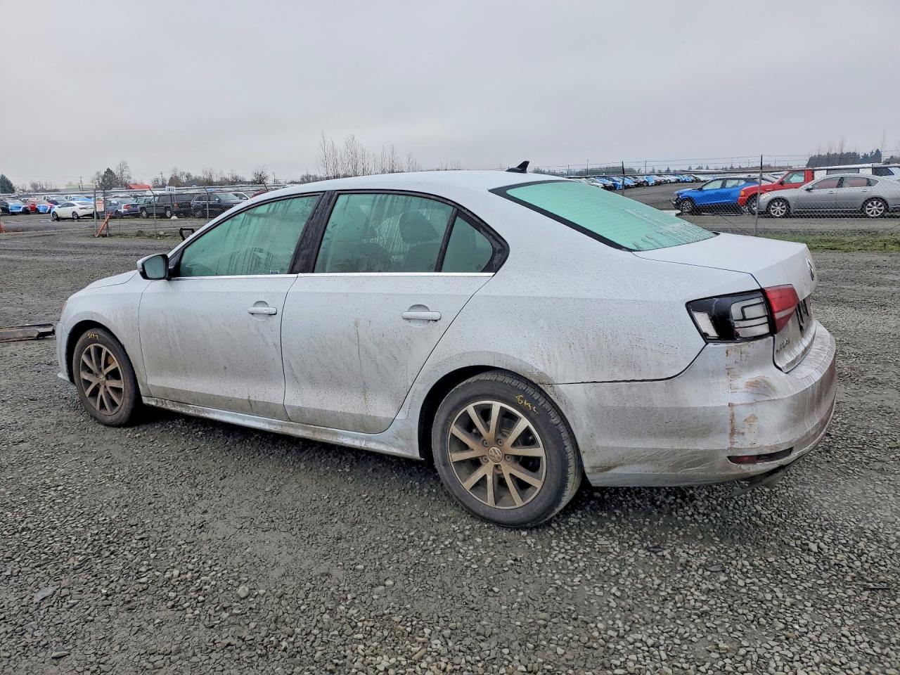 2017 Volkswagen Jetta Se - Image 2