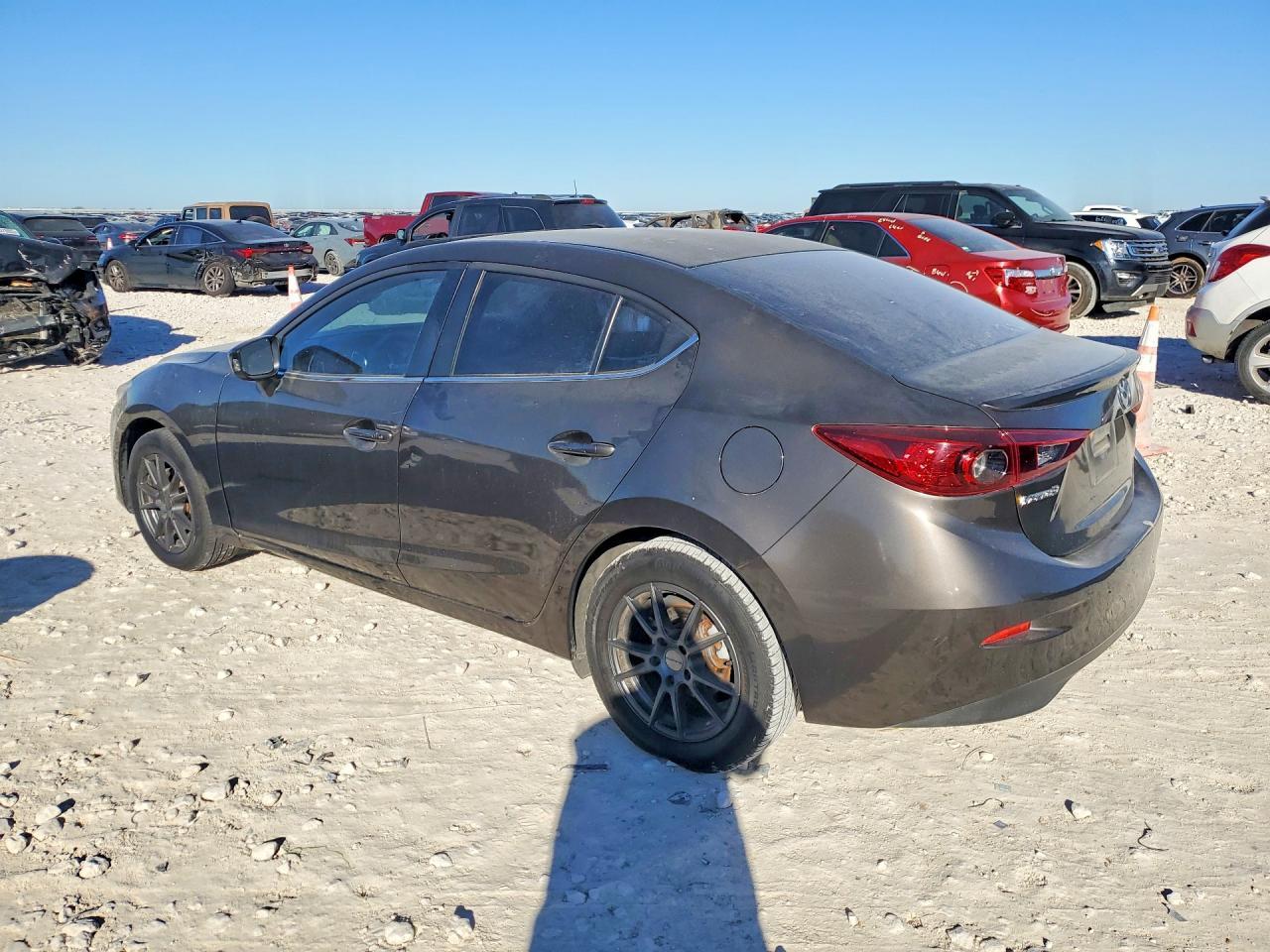 2014 Mazda 3 Touring - Image 2