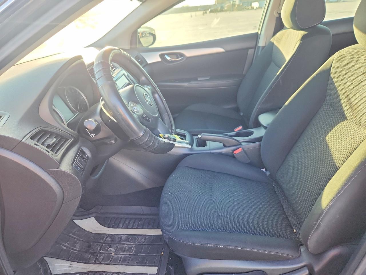 2019 Nissan Sentra S - Image 7