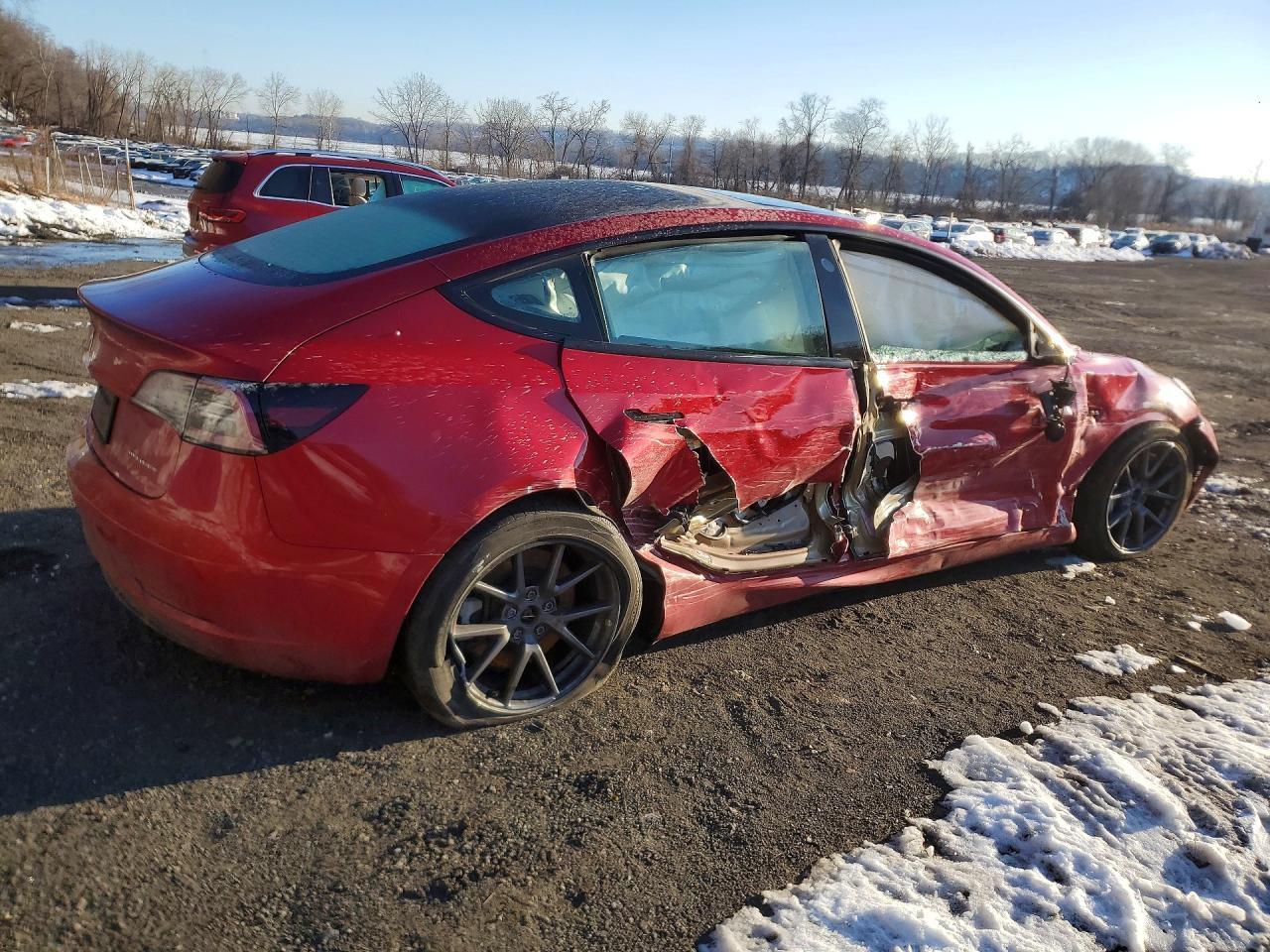 2022 Tesla Model 3 - Image 3