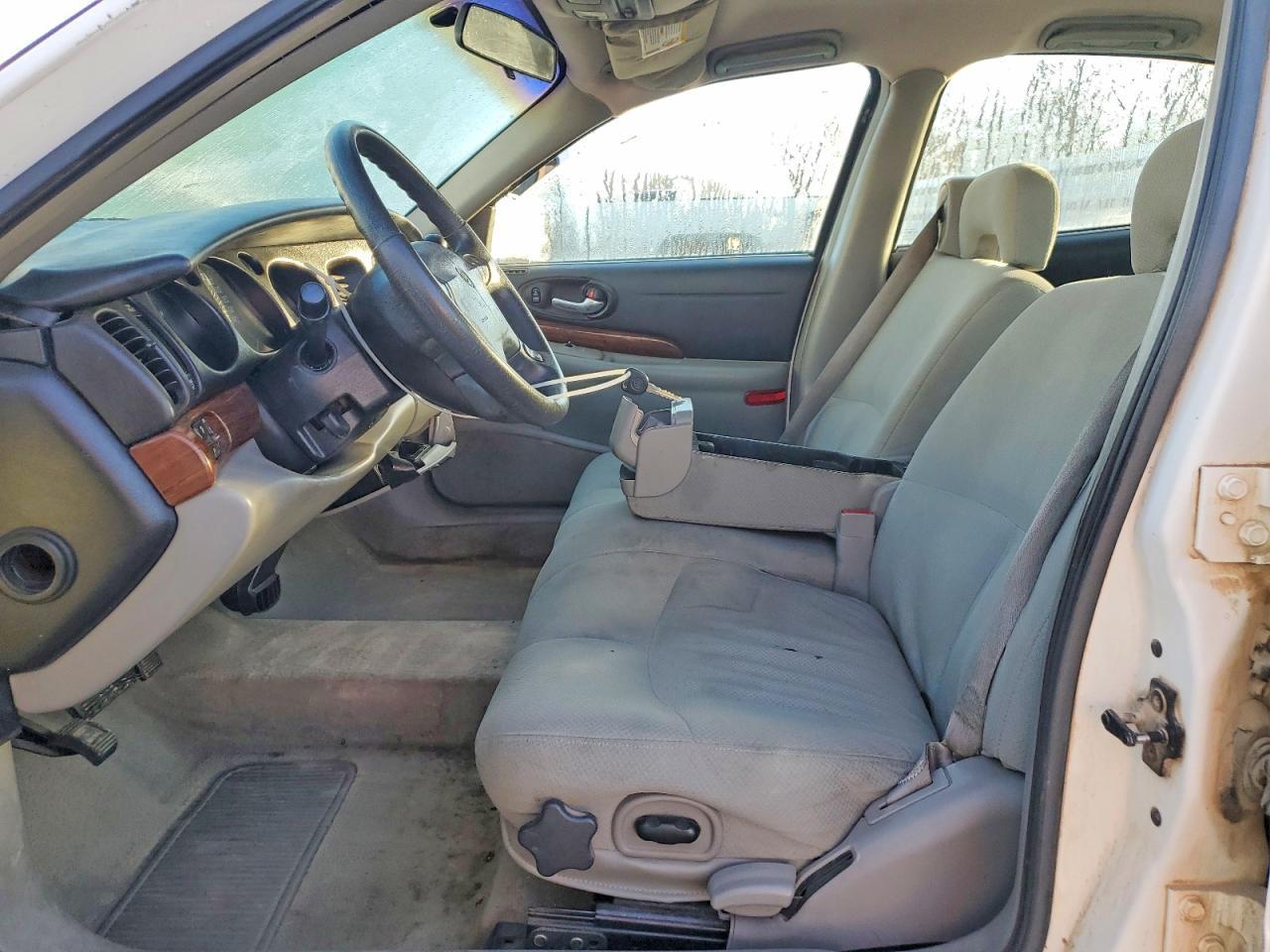 2004 Buick Lesabre Custom - Image 7