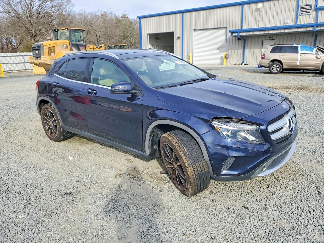 2017 Mercedes-Benz Gla 250 - Image 4