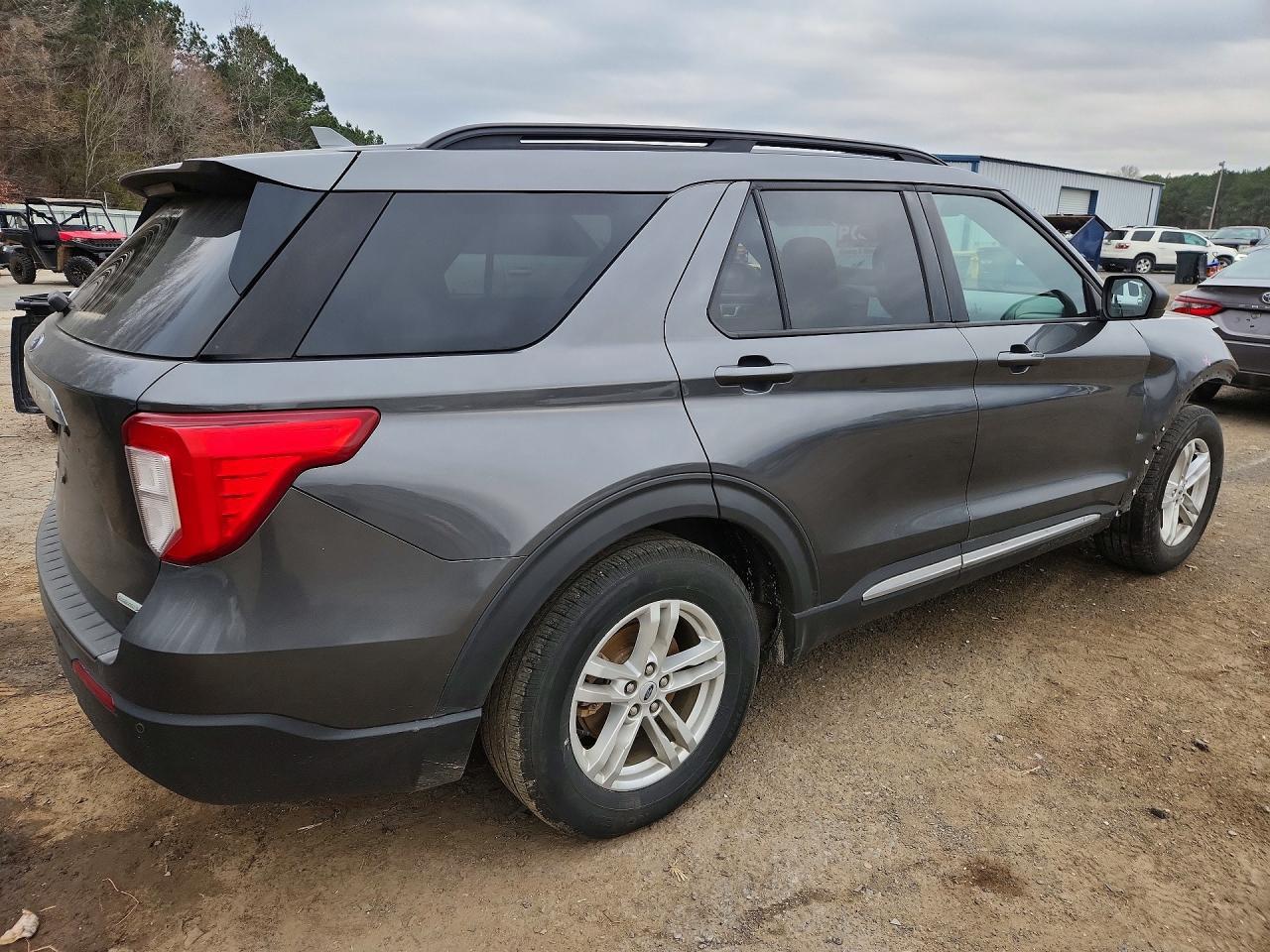 2020 Ford Explorer Xlt - Фото 3