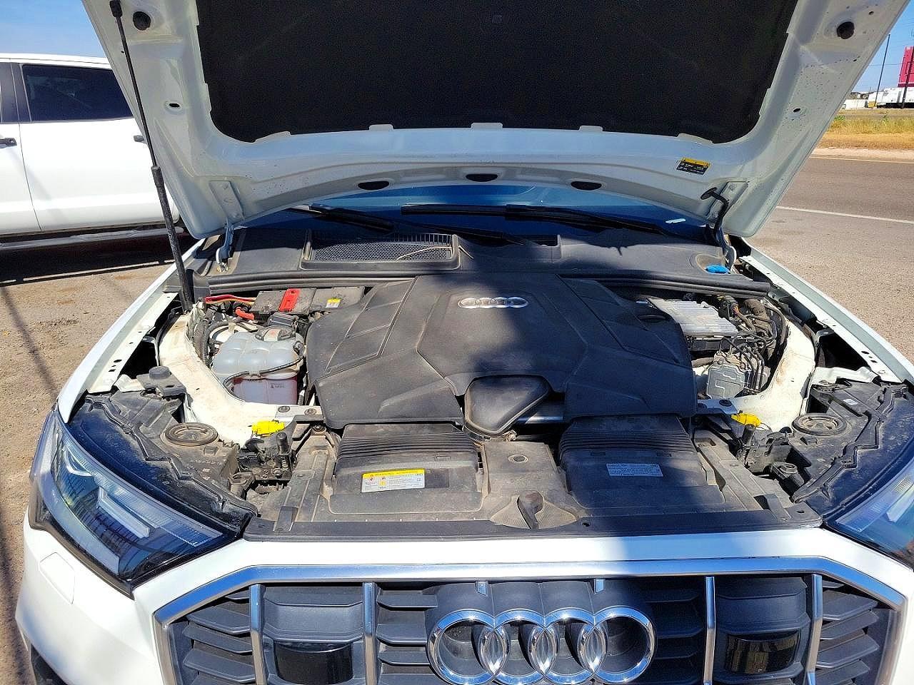 2023 Audi Q7 Premium Plus - Image 7