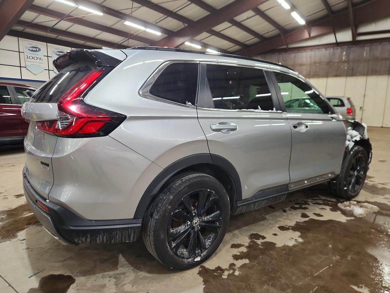 2024 Honda Cr-V Sport Touring - Фото 3