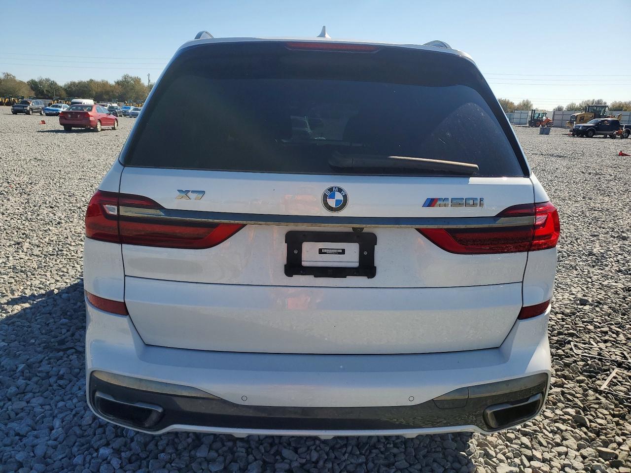 2022 BMW X7 M50I - Фото 6