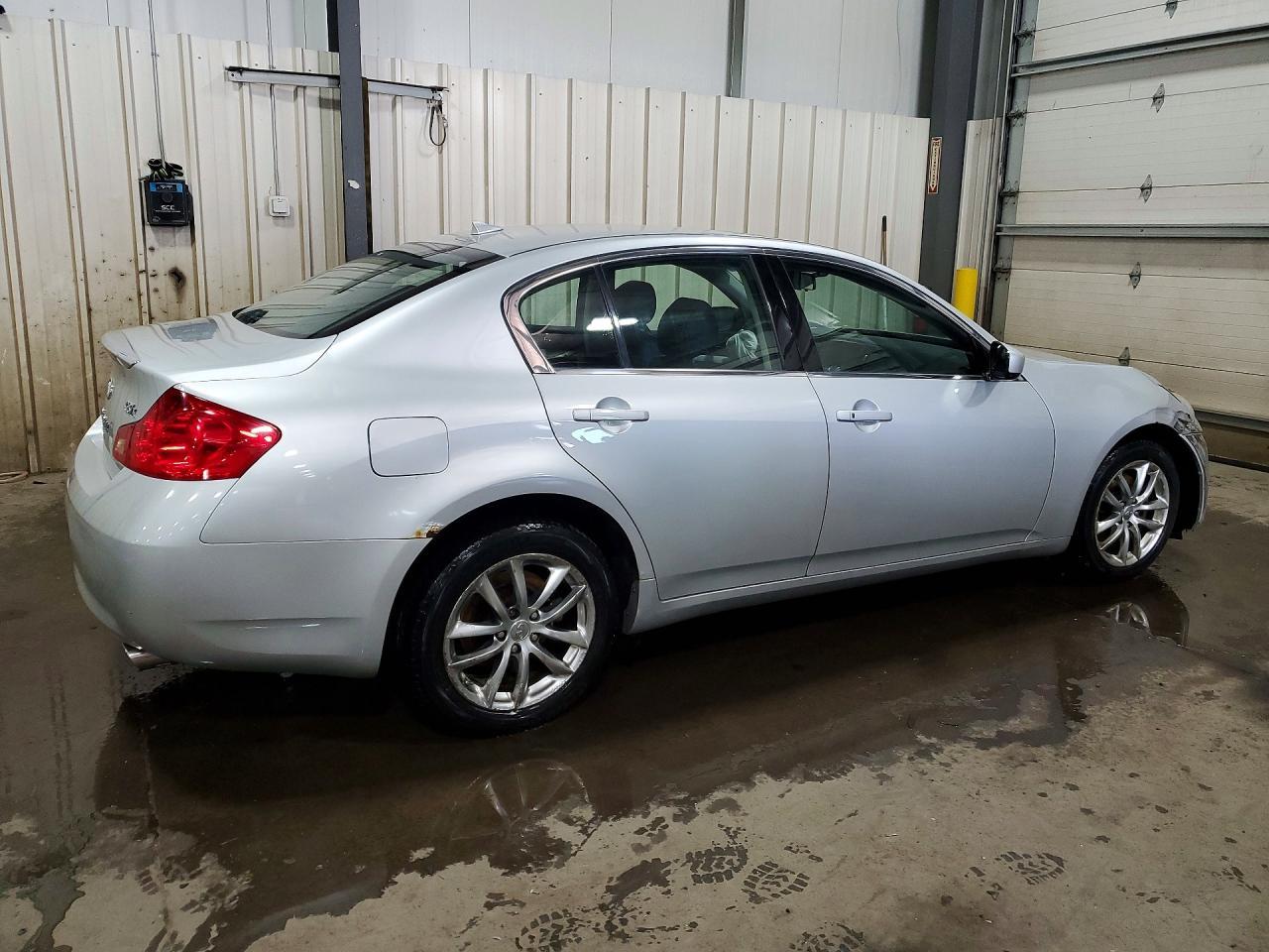 2009 Infiniti G37 Sedan X - Фото 3