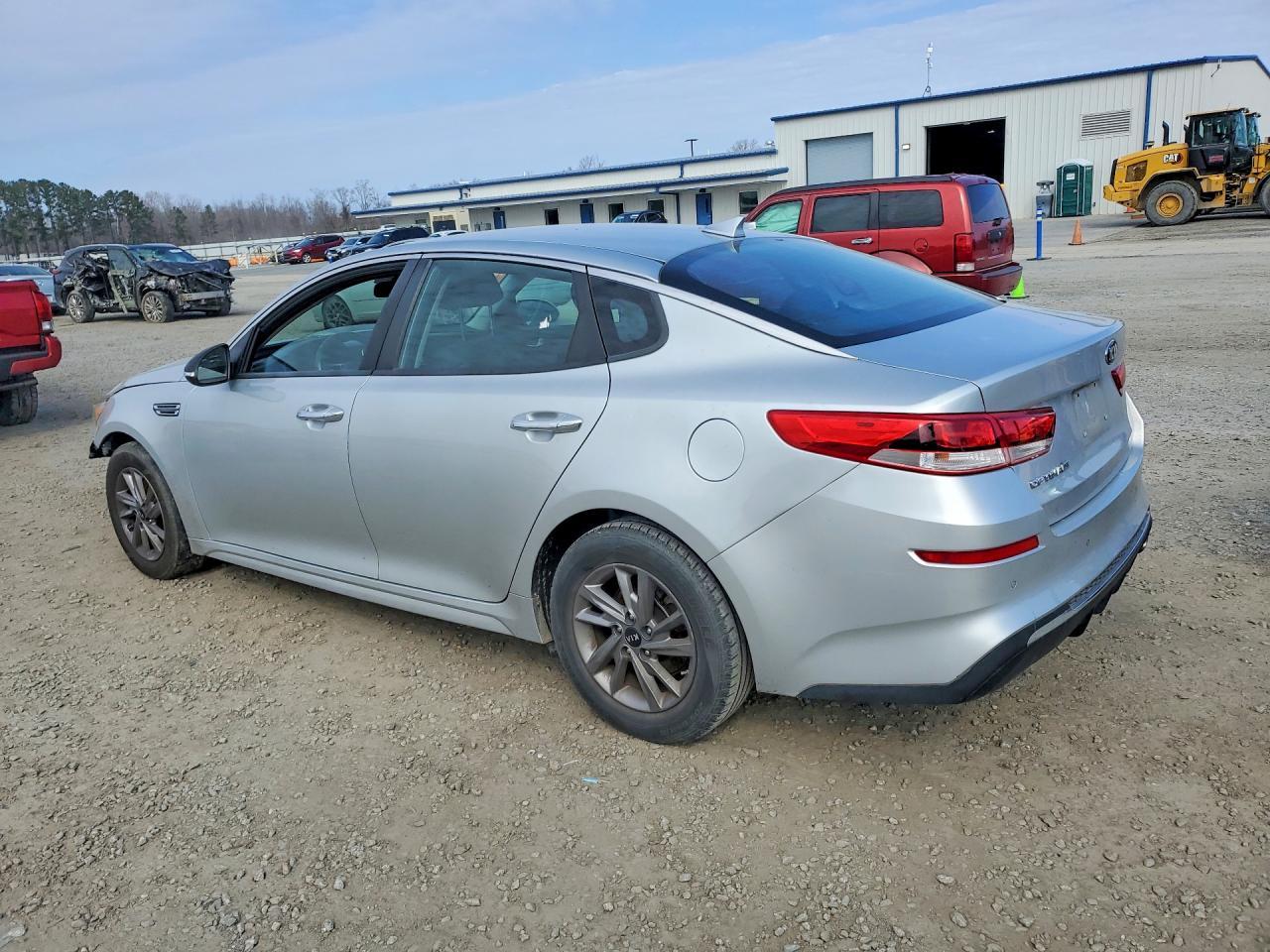2020 Kia Optima Lx - Фото 2