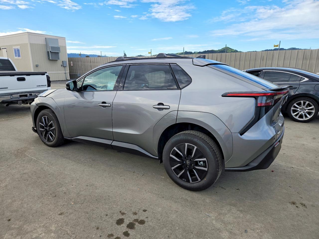 2026 Toyota Bz Xle Plus - Фото 2