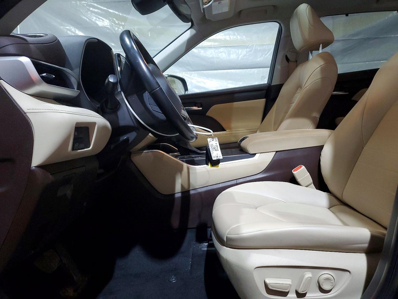 2022 Toyota Highlander Xle - Image 7