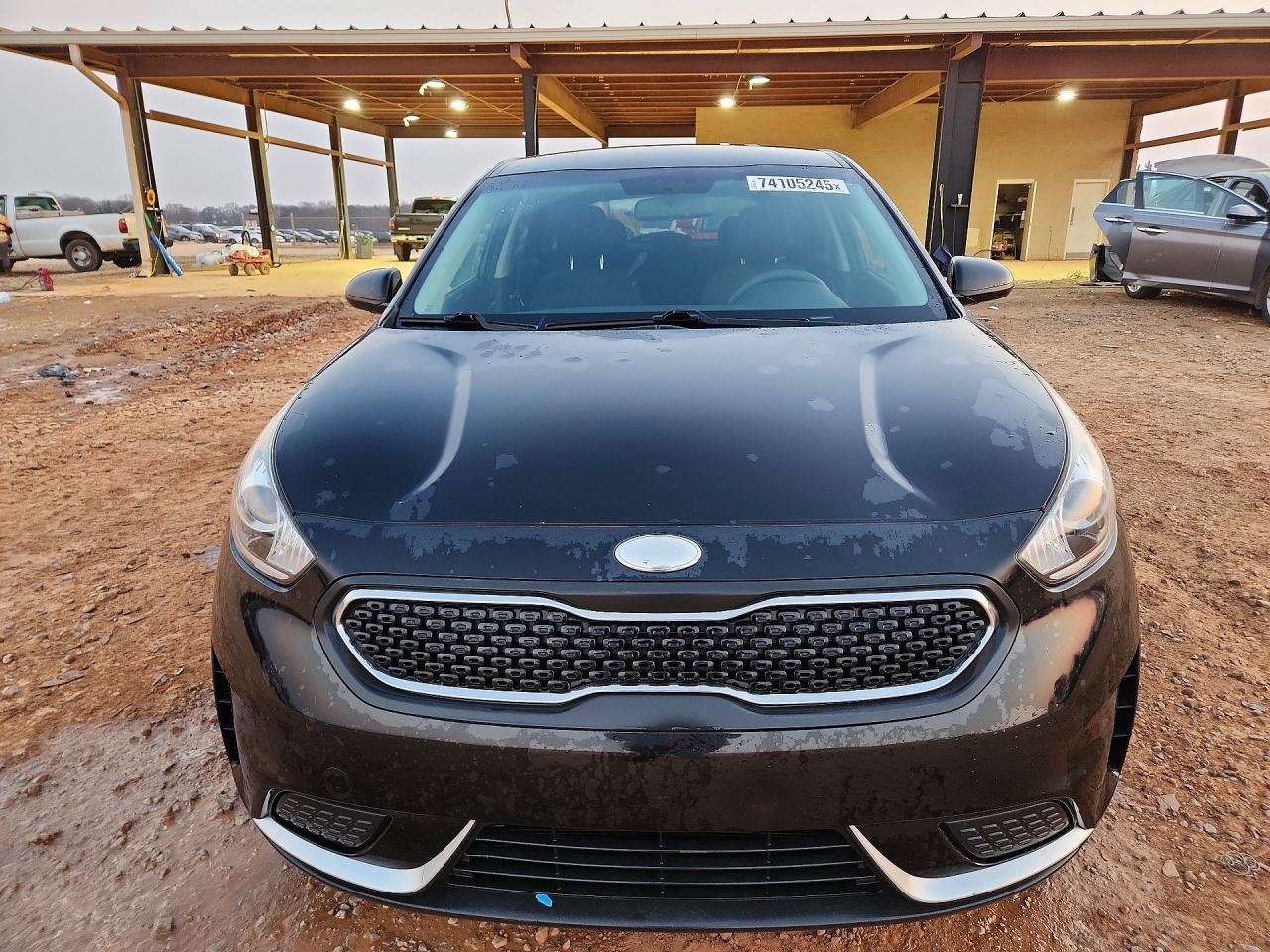2017 Kia Niro Fe - Image 5