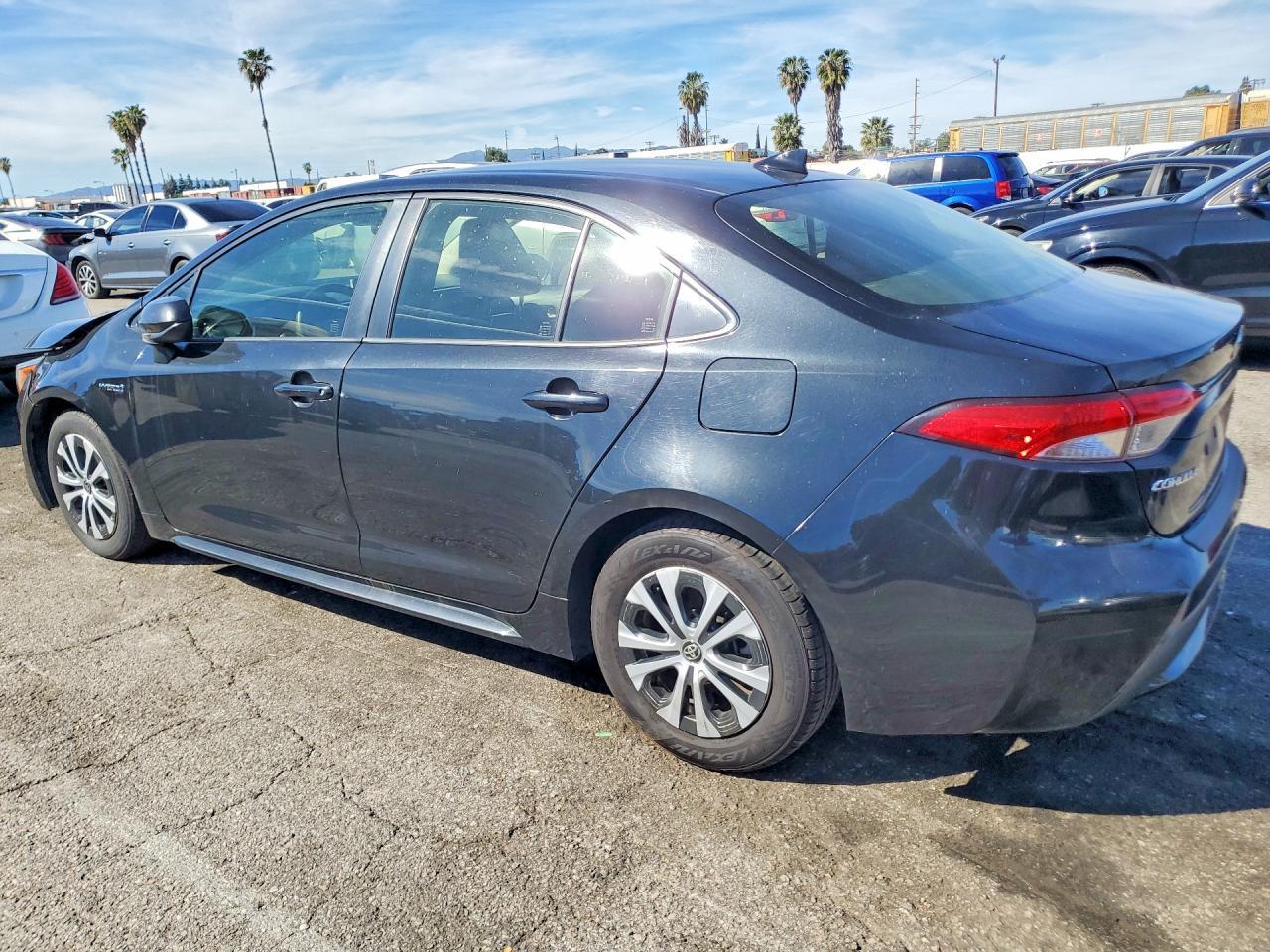 2020 Toyota Corolla Le - Image 2