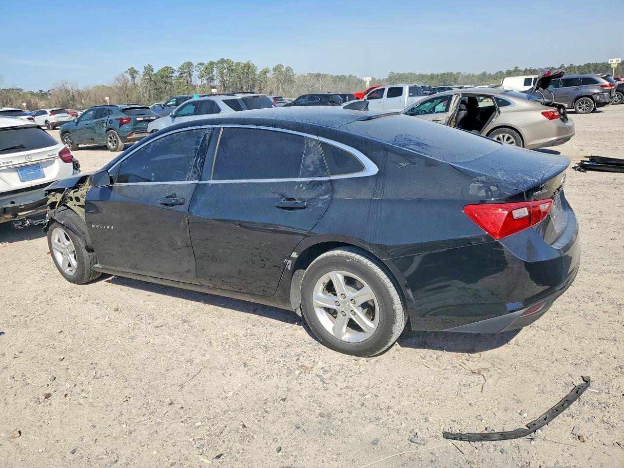 2019 Chevrolet Malibu Ls - Фото 2