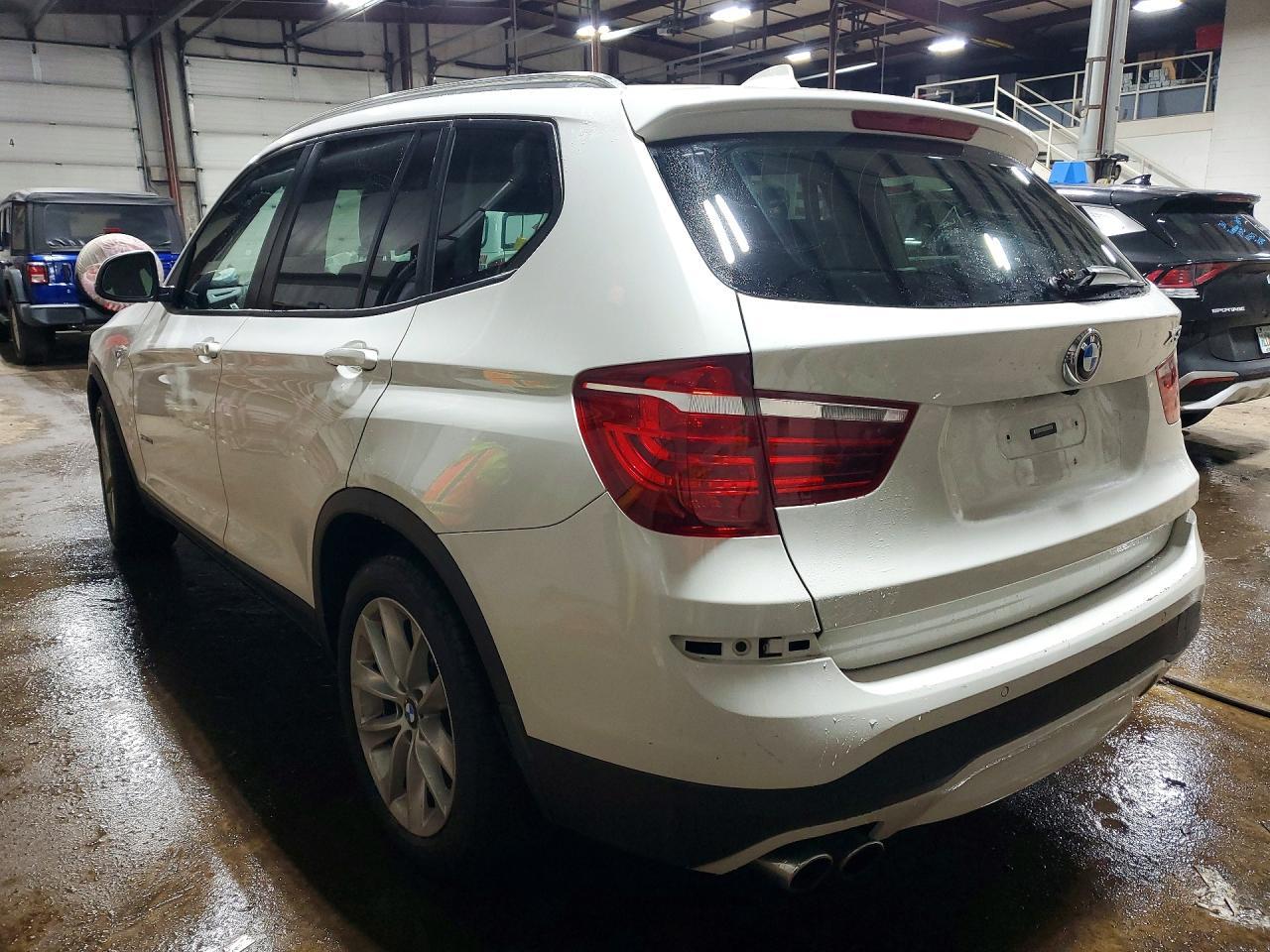 2016 BMW X3 xDrive28I - Фото 2
